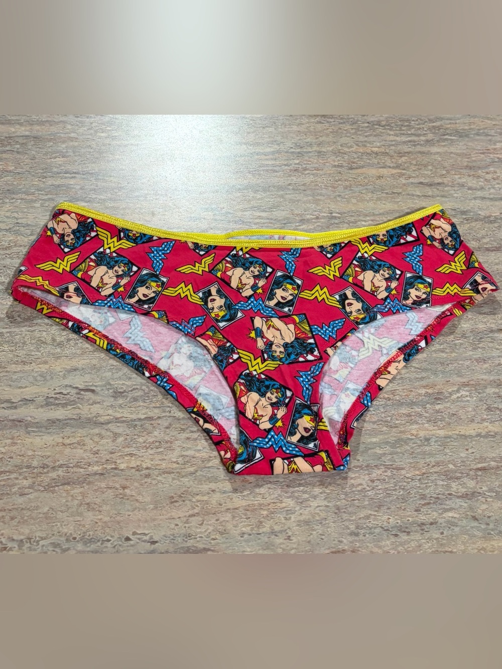 NWOT ' Wonder Woman Red Multicolored Bikini Panty
